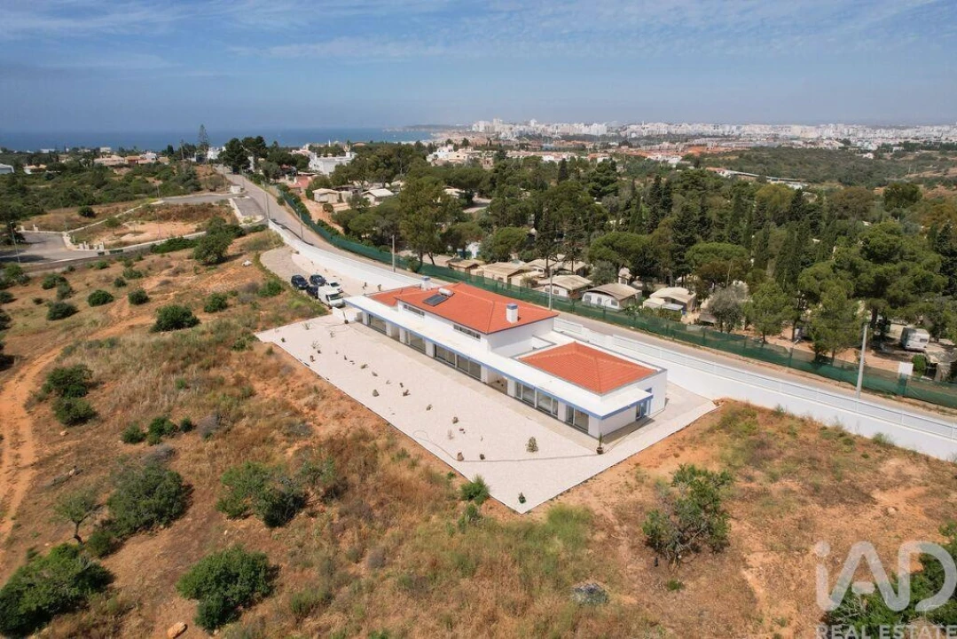 Moradia T4 para Venda em Ferragudo Foto 31