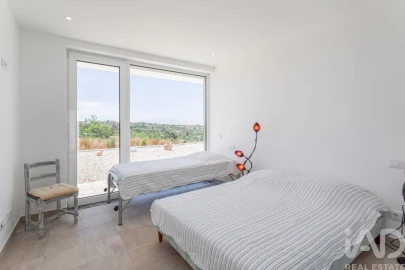 Moradia T4 para Venda em Ferragudo
