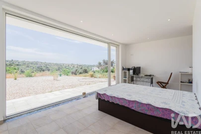 Moradia T4 para Venda em Ferragudo
