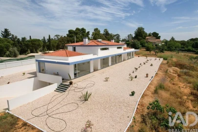 Moradia T4 para Venda em Ferragudo