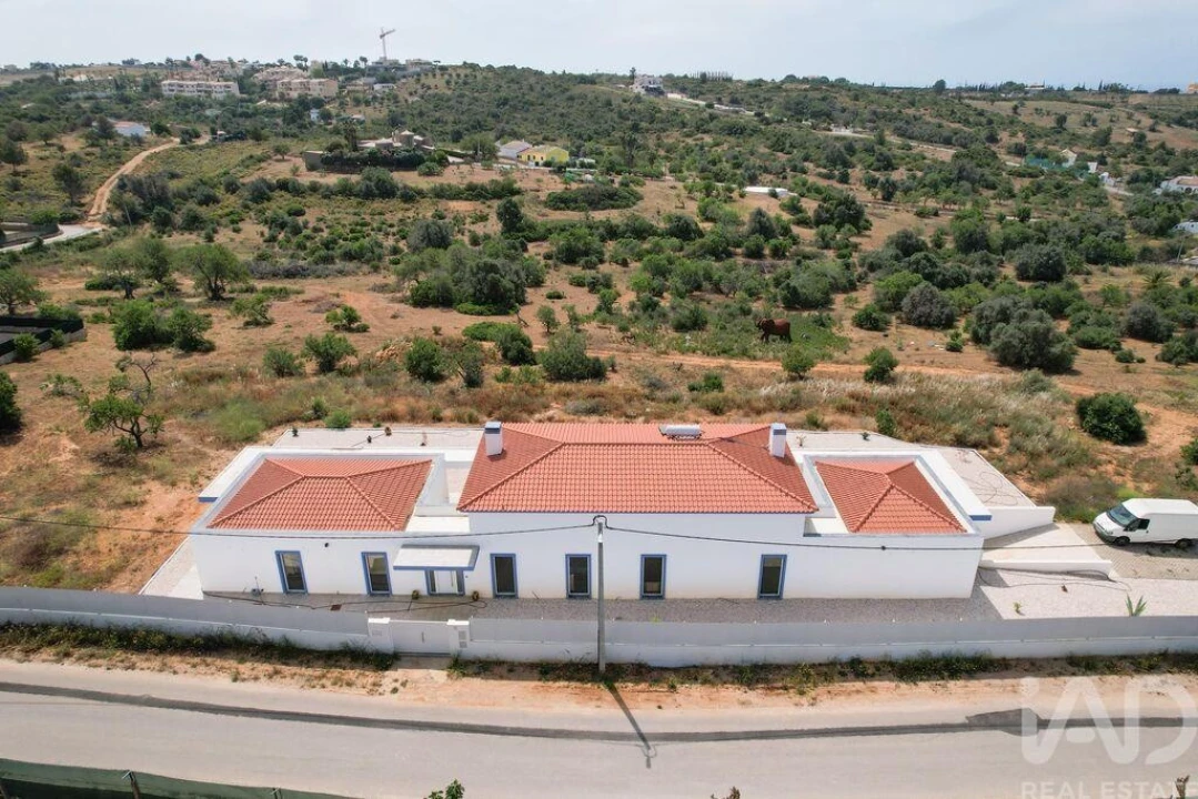Moradia T4 para Venda em Ferragudo Foto 30