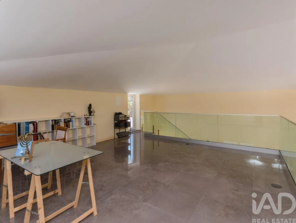 Moradia T4 para Venda em Ferragudo Foto 15