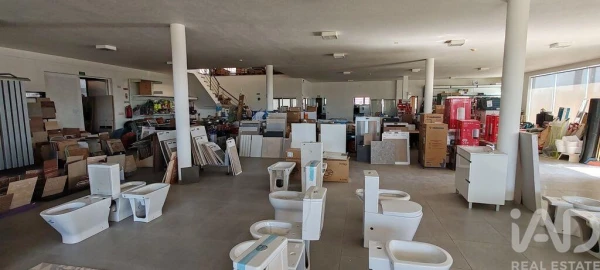 Loja para Venda em Alvares