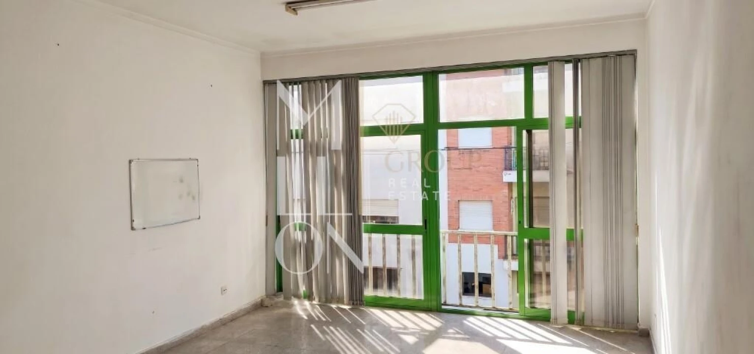 Apartamento para Venda em Alcanena e Vila Moreira Foto 1