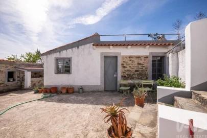 Moradia para Venda em Cumeada e Marmeleiro