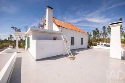 Moradia para Venda em Cumeada e Marmeleiro