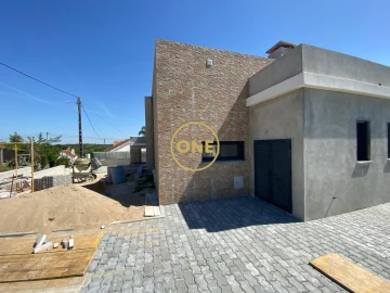 Moradia T3 para Venda em São Jose da Lamarosa