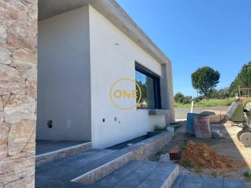 Moradia T3 para Venda em São Jose da Lamarosa