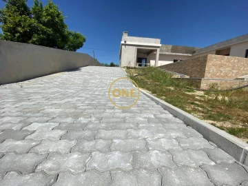 Moradia T3 para Venda em São Jose da Lamarosa