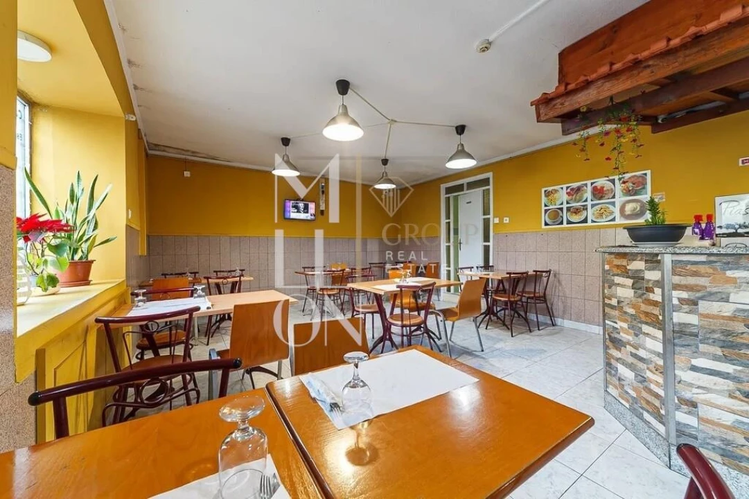 Negócio para Venda em Arcozelo Foto 3