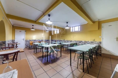 Negócio para Venda em Arcozelo