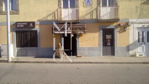 Negócio para Venda em Arcozelo