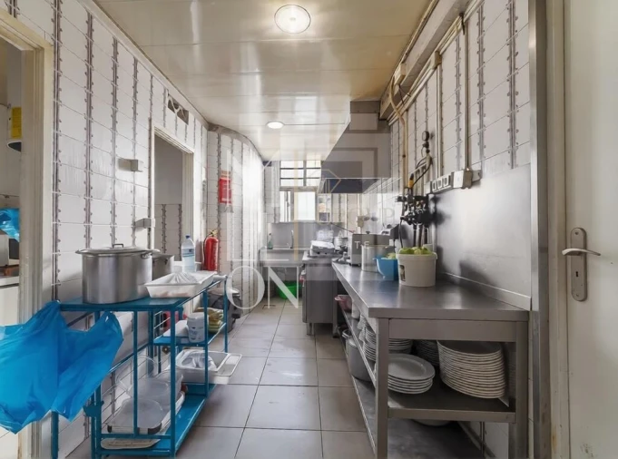 Negócio para Venda em Arcozelo Foto 8