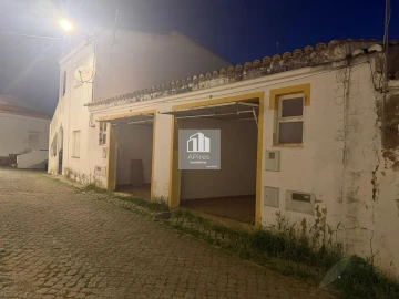 Garagem para Venda em Bensafrim e Barão de São João