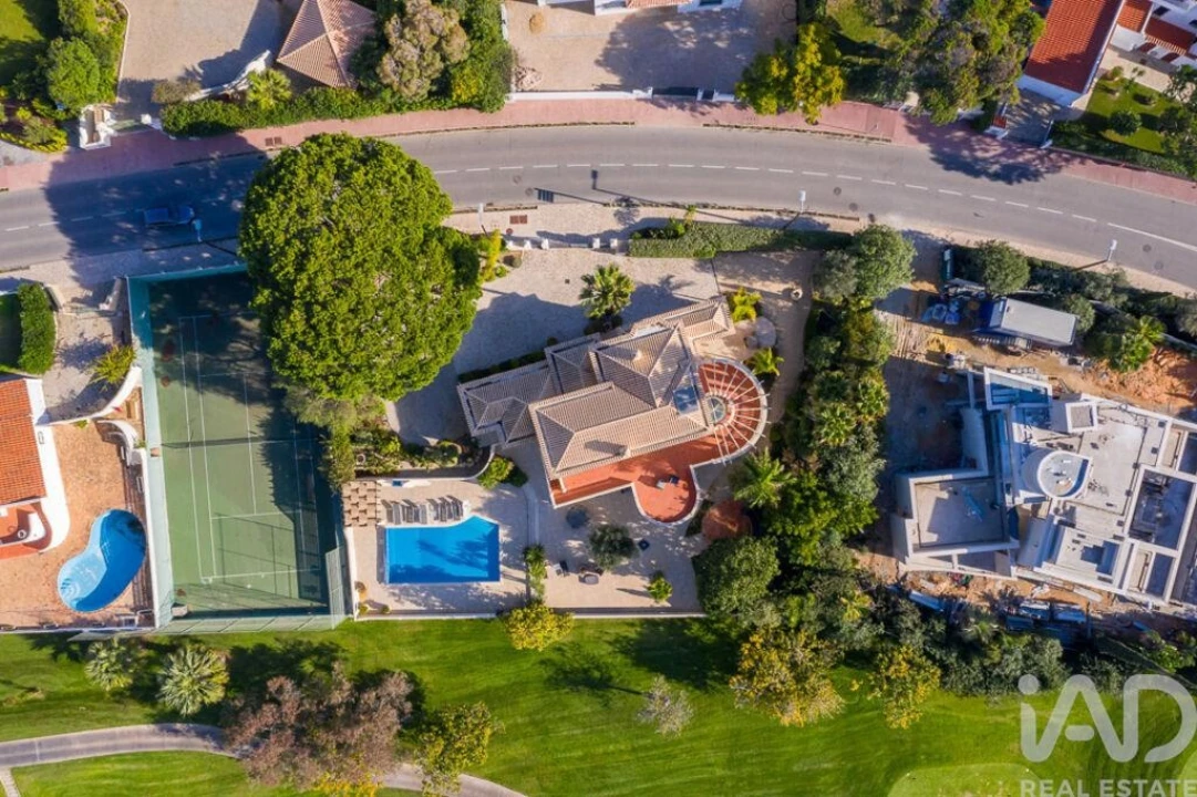 Moradia T4 para Venda em Almancil Foto 30