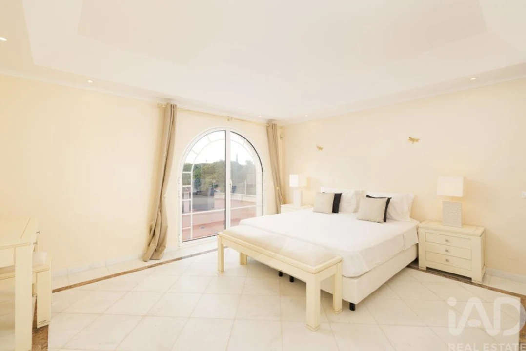 Moradia T4 para Venda em Almancil Foto 20