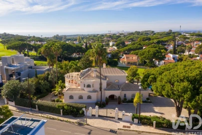 Moradia T4 para Venda em Almancil