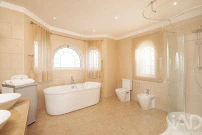 Moradia T4 para Venda em Almancil