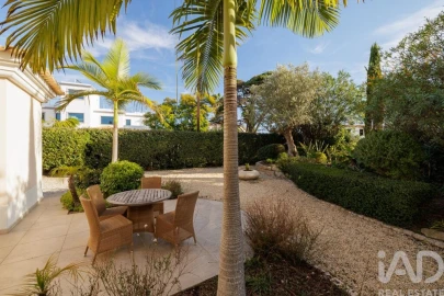 Moradia T4 para Venda em Almancil