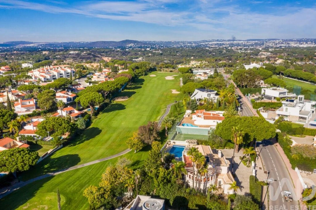 Moradia T4 para Venda em Almancil Foto 29