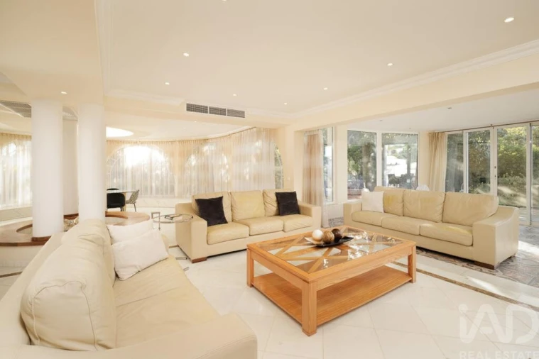 Moradia T4 para Venda em Almancil Foto 9