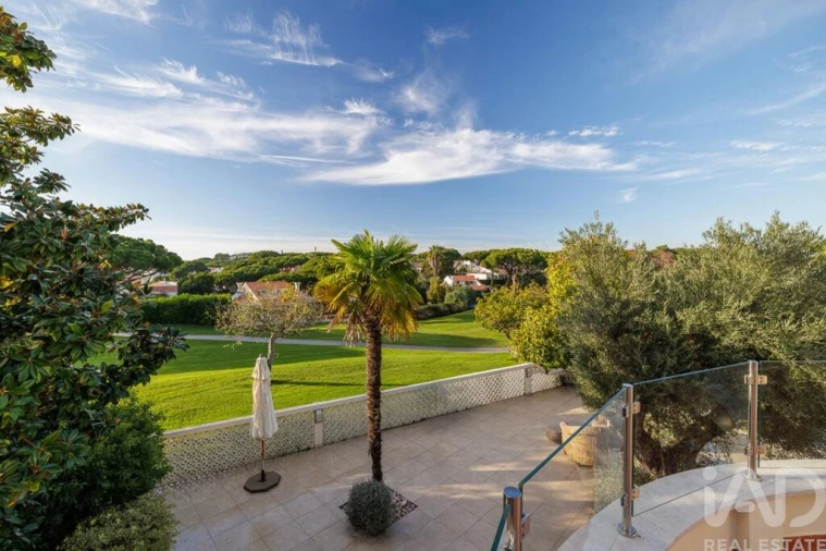 Moradia T4 para Venda em Almancil Foto 6