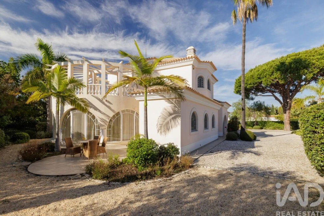 Moradia T4 para Venda em Almancil Foto 3