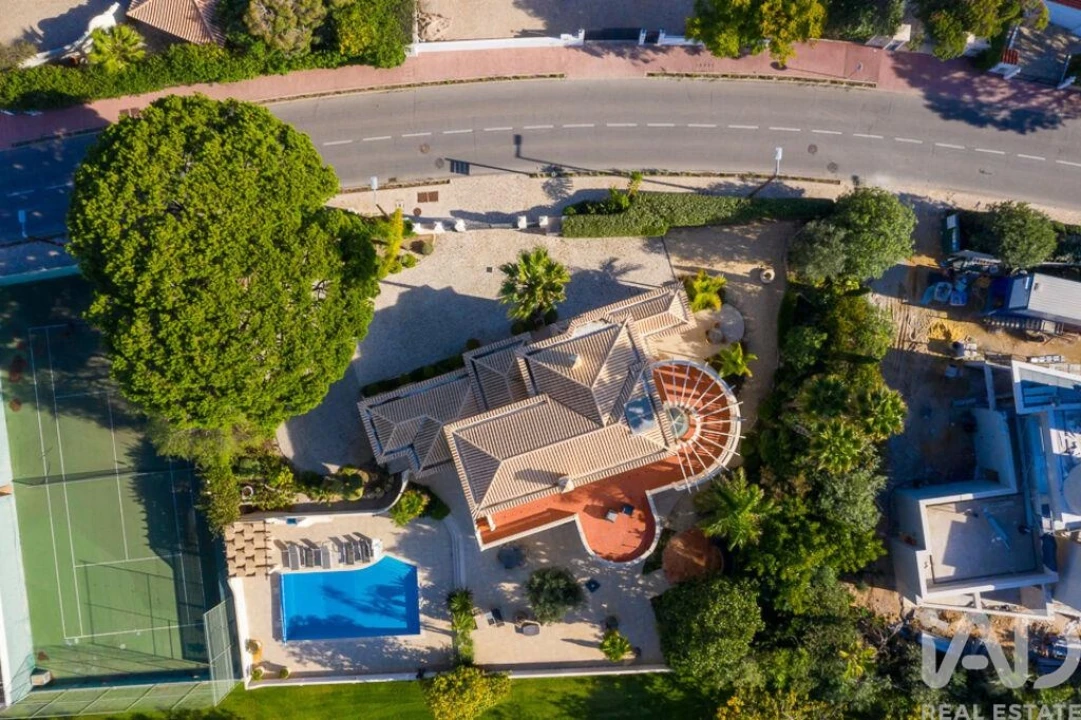 Moradia T4 para Venda em Almancil Foto 31