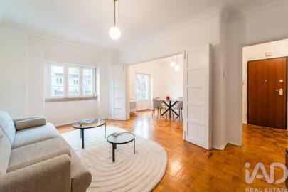 Apartamento T2 para Venda em Arroios