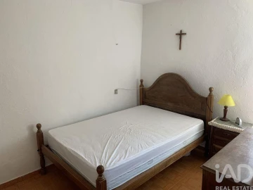 Moradia T4 para Venda em São Mamede de Ribatua