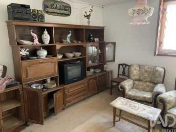 Moradia T4 para Venda em São Mamede de Ribatua