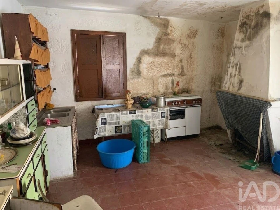 Moradia T4 para Venda em São Mamede de Ribatua Foto 3