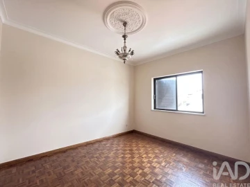 Moradia T4 para Venda em Loule (São Clemente)