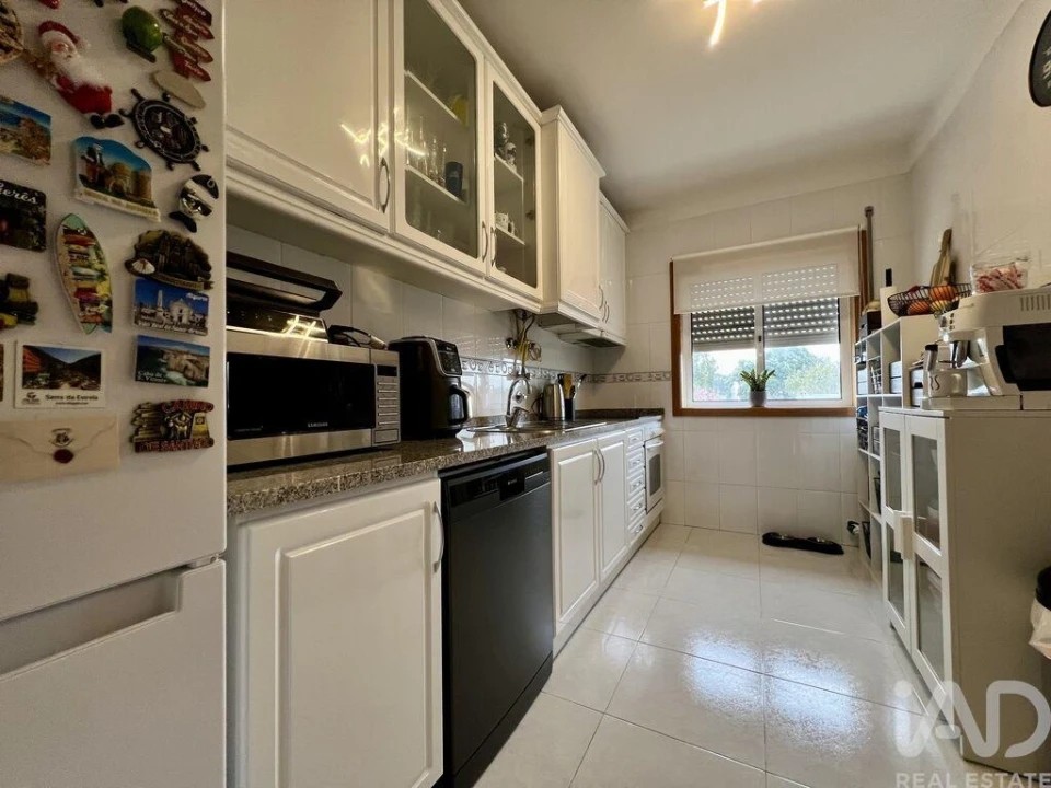 Apartamento T2 para Venda em Vilar e Mosteiró Foto 8