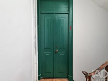 Apartamento T1 para Arrendamento em Alcantara