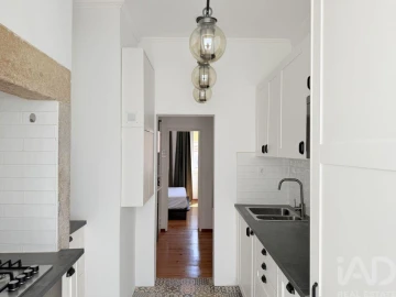 Apartamento T1 para Arrendamento em Alcantara