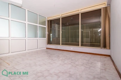 Loja para Arrendamento em Braga (Maximinos, Sé e Cividade)