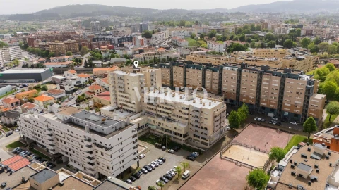 Apartamento T4 para Venda em Arcozelo