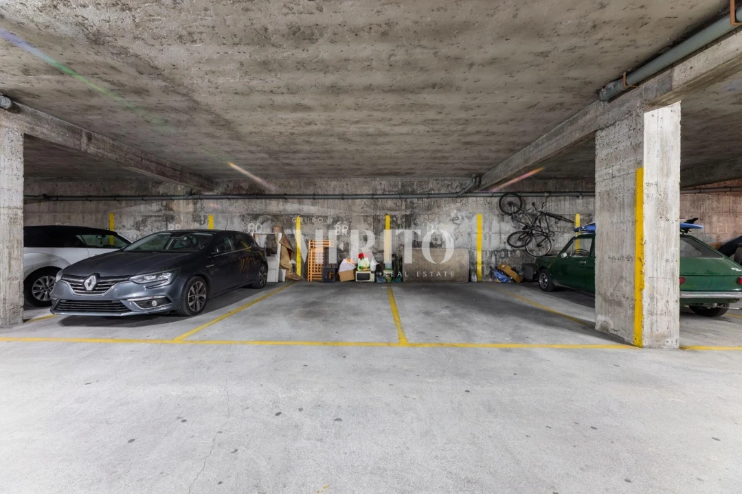 Apartamento T4 para Venda em Arcozelo Foto 13