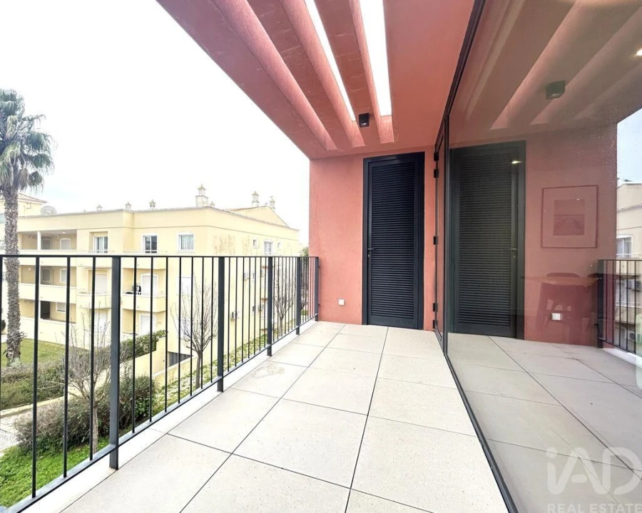 Apartamento T3 para Venda em Quarteira Foto 22