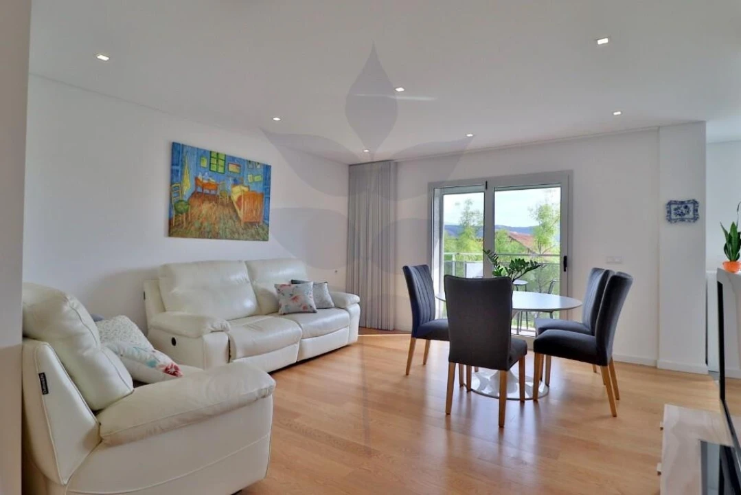 Apartamento T2 para Arrendamento em São Vitor (Braga) Foto 7