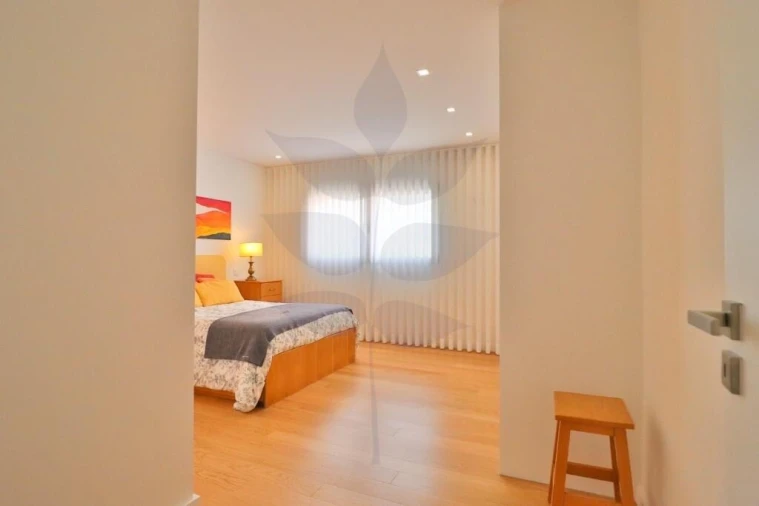 Apartamento T2 para Arrendamento em São Vitor (Braga) Foto 32