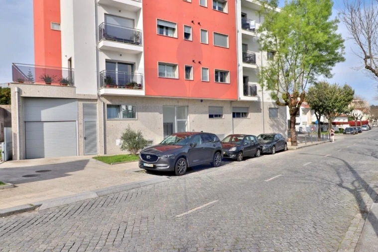 Apartamento T2 para Arrendamento em São Vitor (Braga) Foto 35