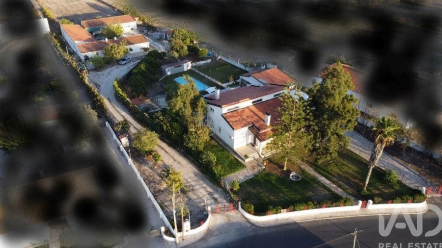 Quinta T6 para Venda em Samora Correia