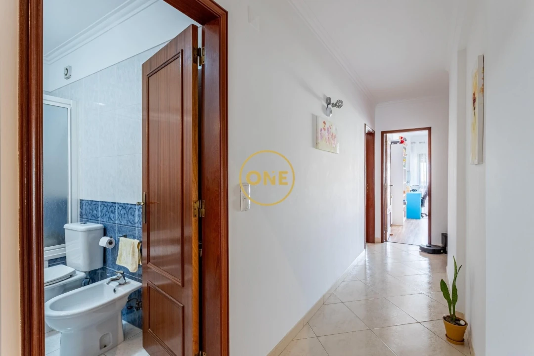 Apartamento T2 para Venda em Algueirão-Mem Martins Foto 24