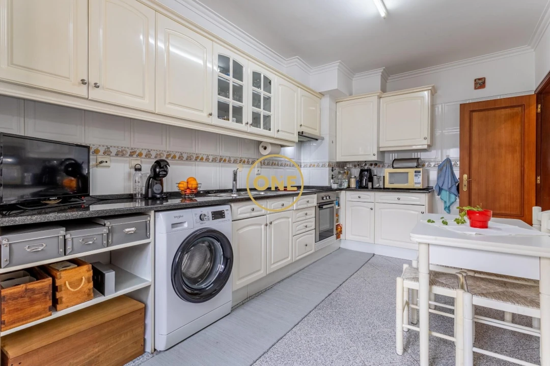 Apartamento T2 para Venda em Algueirão-Mem Martins Foto 10