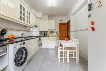 Apartamento T2 para Venda em Algueirão-Mem Martins