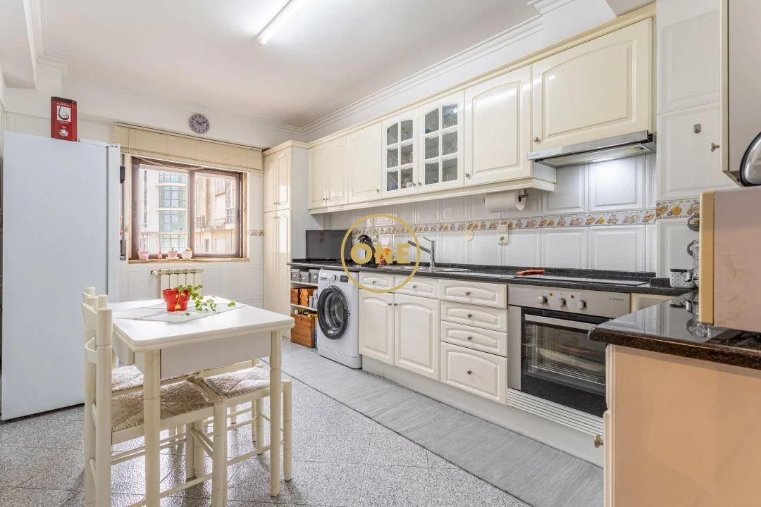 Apartamento T2 para Venda em Algueirão-Mem Martins Foto 8