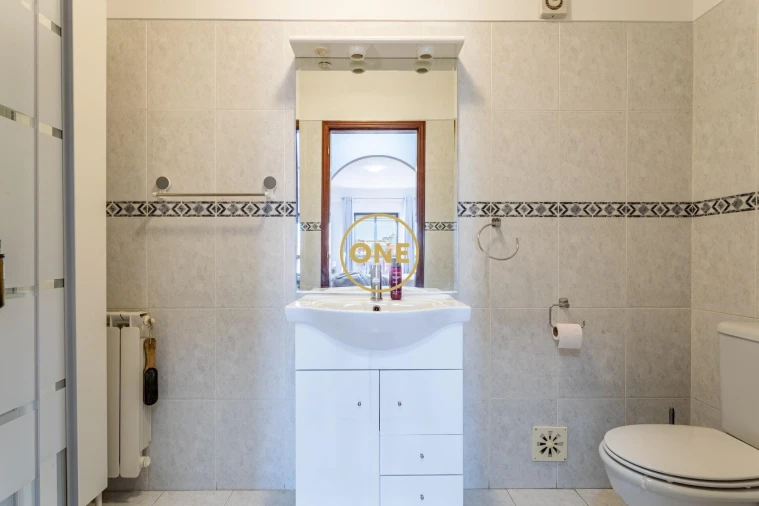 Apartamento T2 para Venda em Algueirão-Mem Martins Foto 18