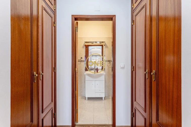 Apartamento T2 para Venda em Algueirão-Mem Martins Foto 16